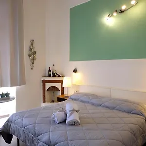 Residenza Le Rondini Konukevi